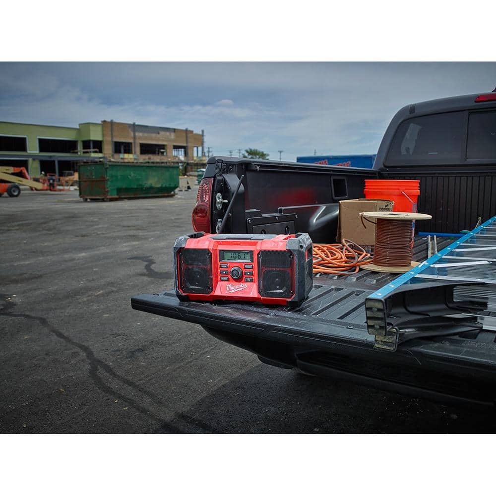 Milwaukee M18 18-Volt Lithium-Ion Cordless Jobsite Radio - 2890-20