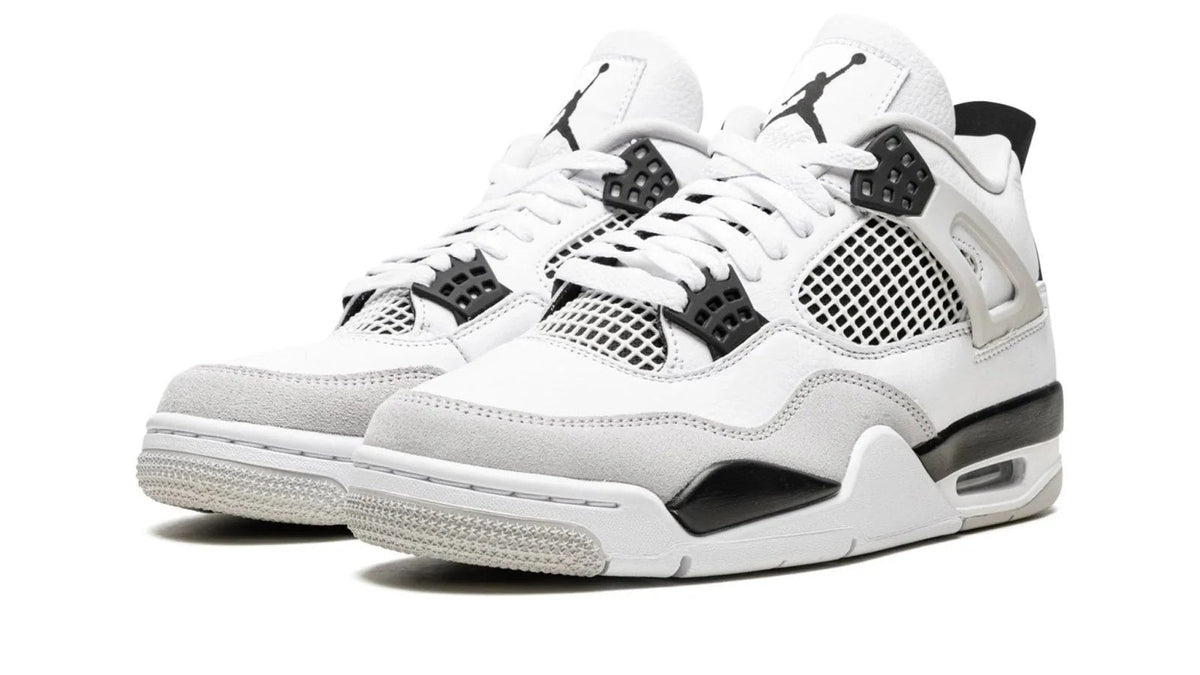 Air Jordan Sneakers - 4 Retro Military Black