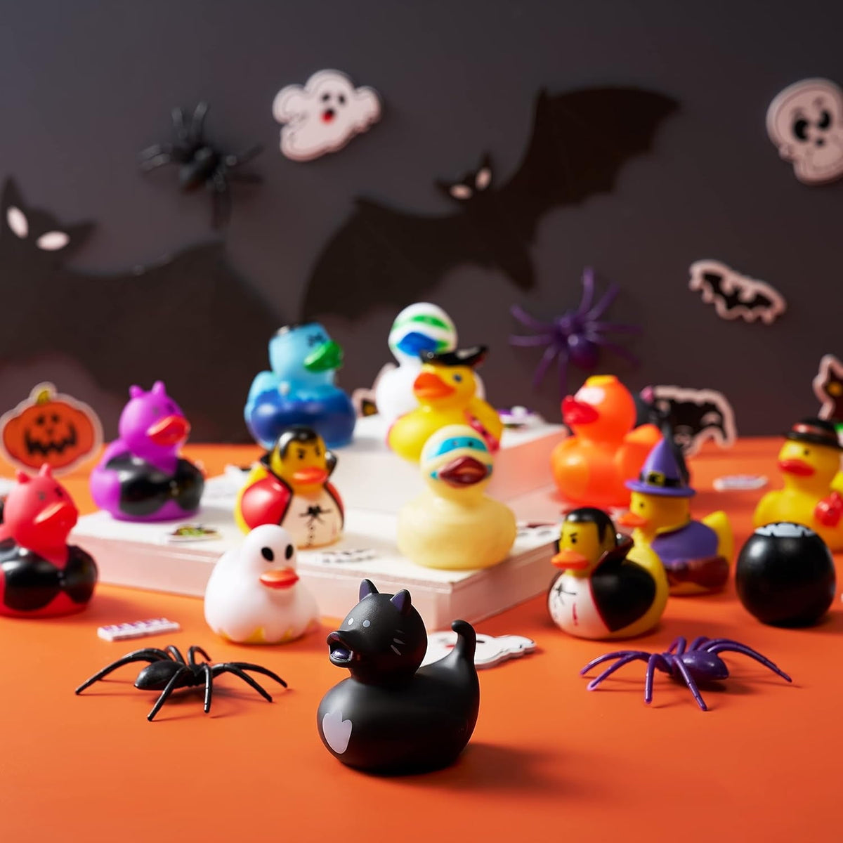 Joyfy 18 PCS Halloween Rubber Ducks for Halloween Goodie Bag Fillers, Trick or Treating Ducky Duck Bulk Toys Party Favors Supplies, Halloween Decorations for Kids Bath Toys