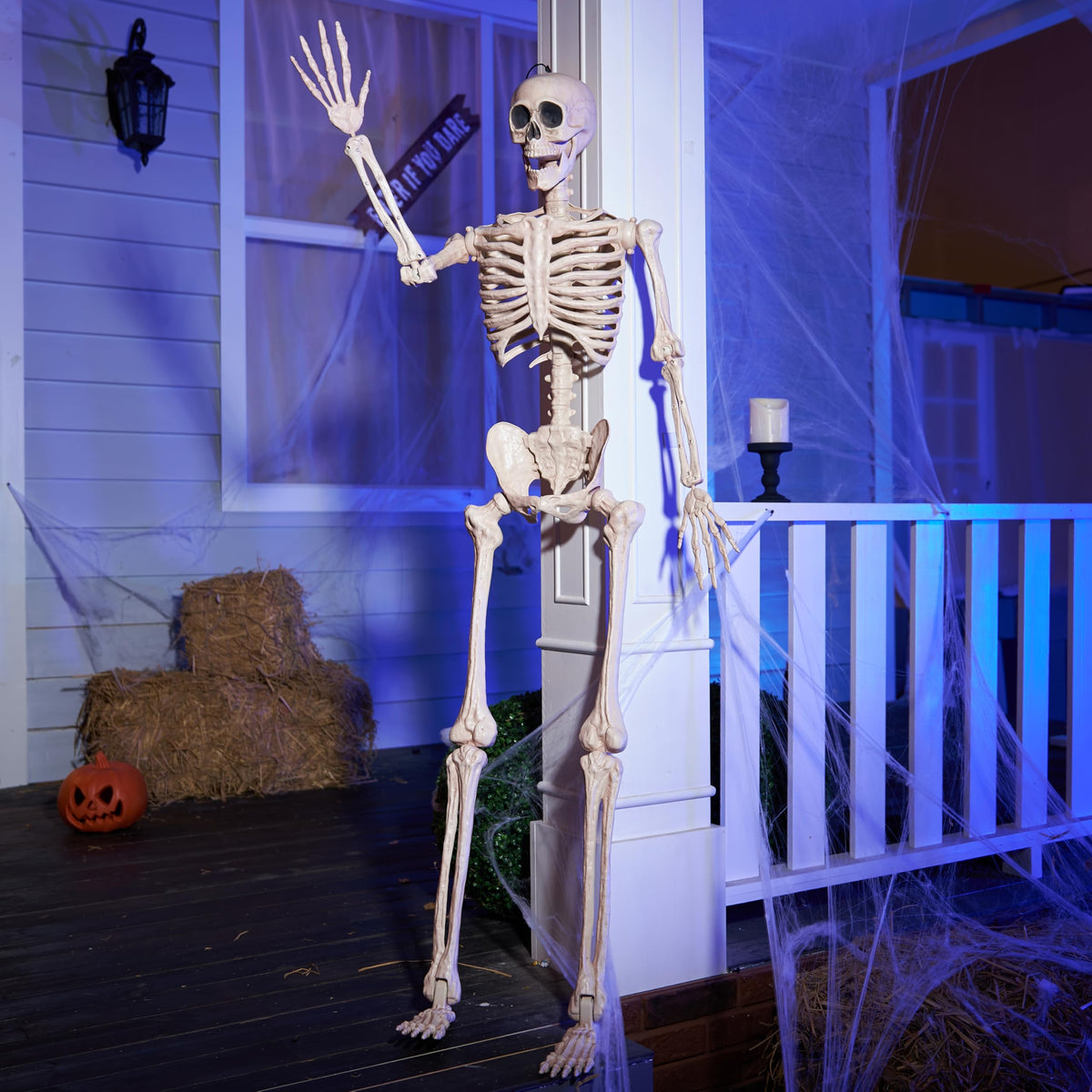 JOYIN 5 FT Halloween Skeleton Life Size, Stayable Posable Skeleton Decor, Full Body Movable Joints Giant Skeletons for Halloween Decoration Outdoor